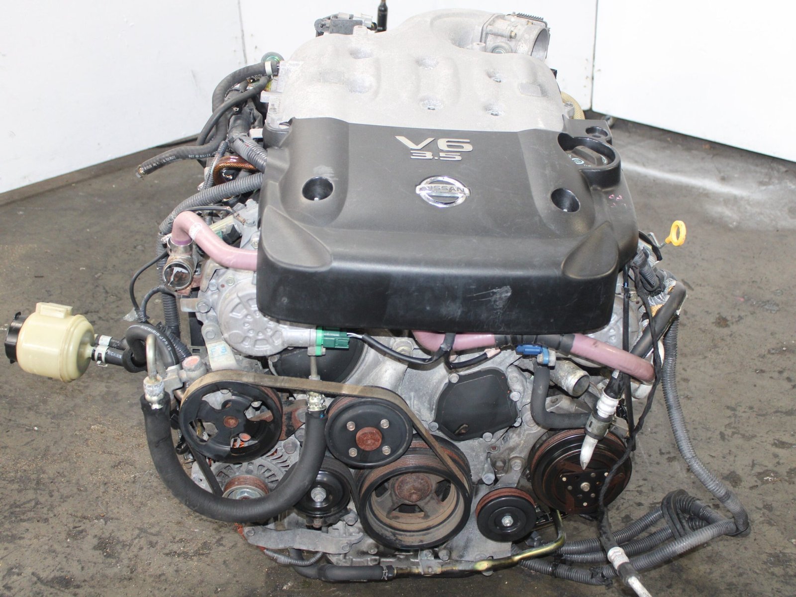 JDM Nissan VQ35DE 3.5L Engine 2005-2006 - Image 4