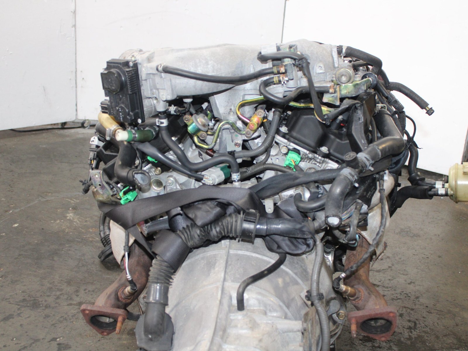 JDM Nissan VQ35DE 3.5L Engine 2005-2006 - Image 10