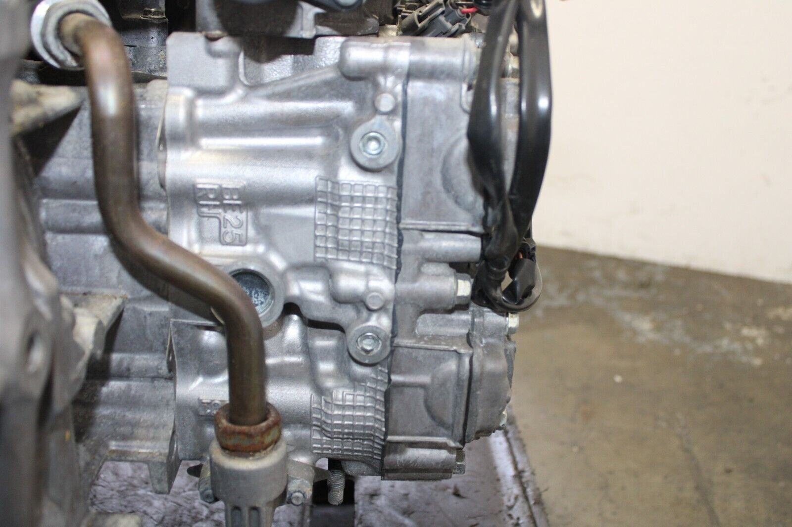 JDM 2013-2017 Subaru Legacy FB25 2.5L Engine - Image 8
