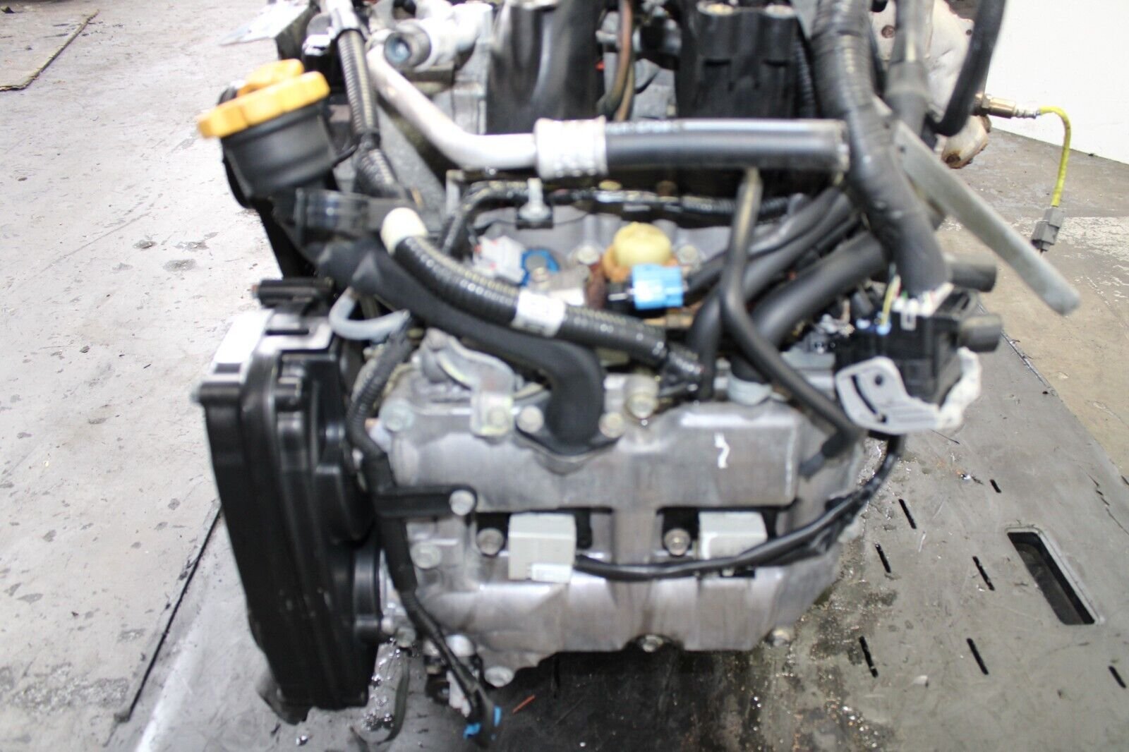 JDM 2004-2006 Subaru Legacy EJ20X 2.0L Engine - Image 3