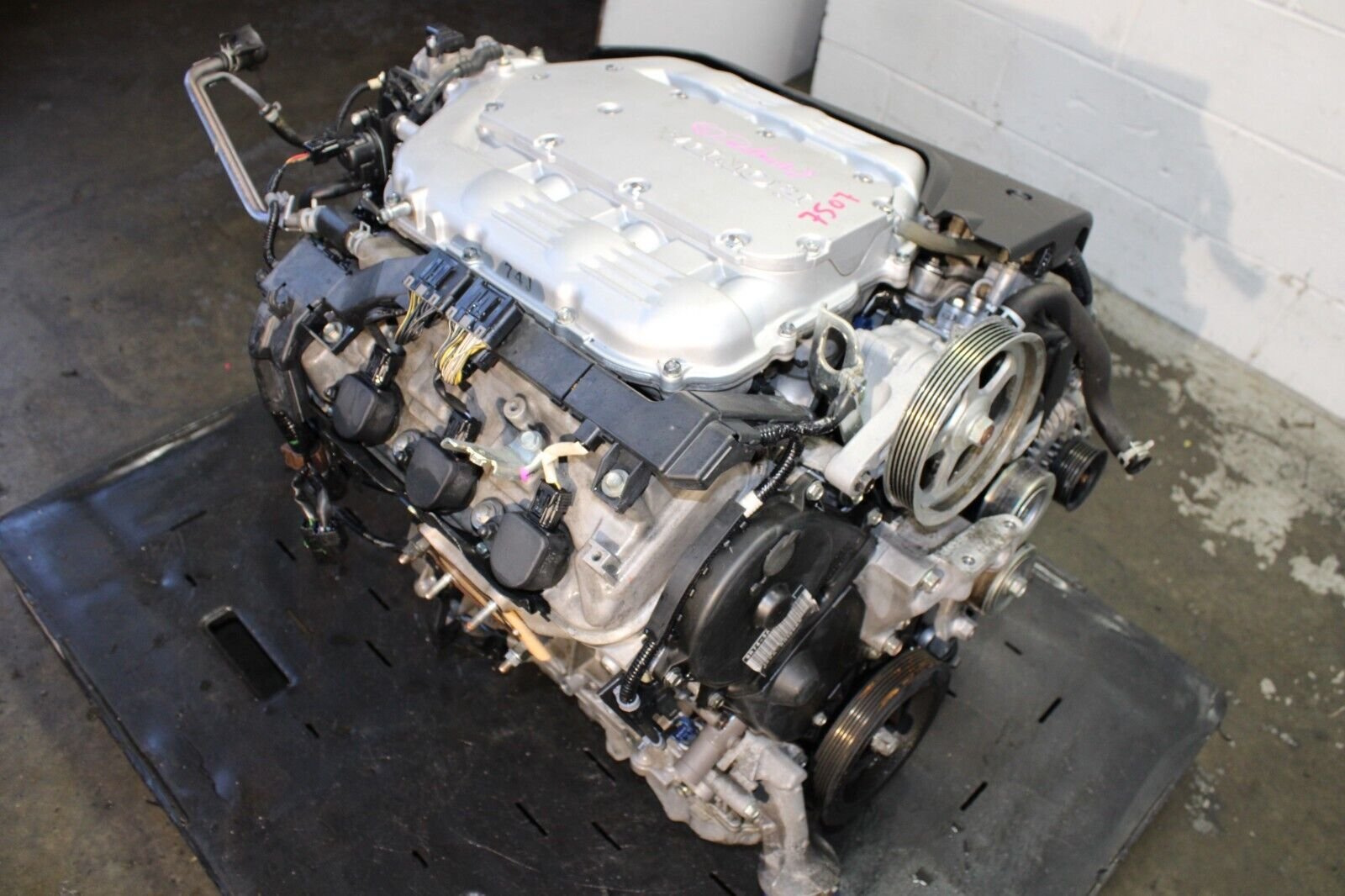JDM 2009-2014 Honda Pilot J35A 3.5L Engine - Image 3