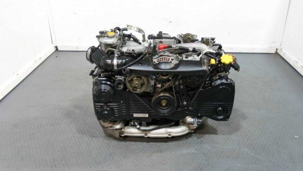 Clean JDM Impreza WRX EJ205 Engine Replacement Quad Cam AVCS with TD04 Turbo.
