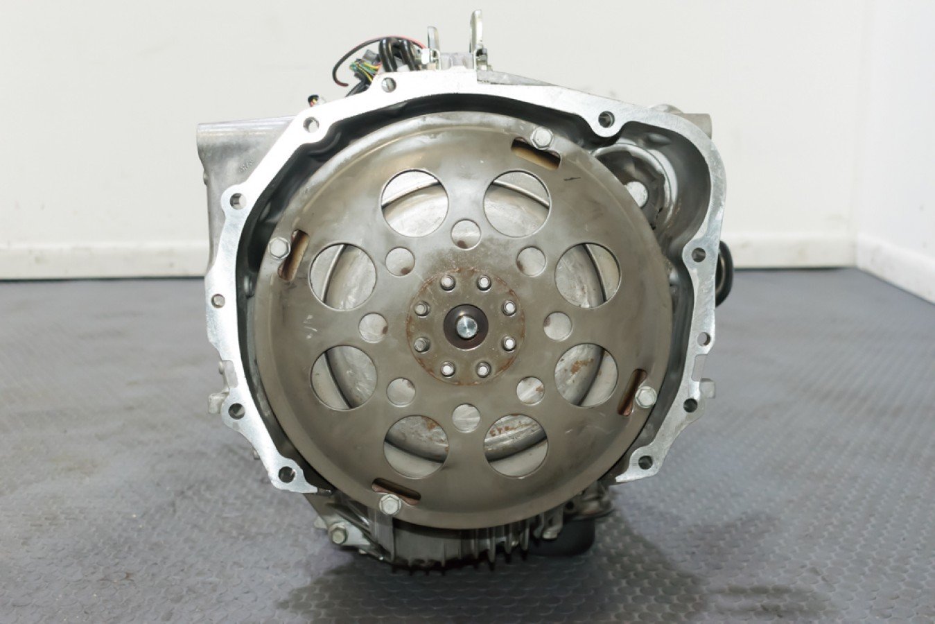 JDM 2010–2012 Subaru Legacy TR690JDJAA EJ253 2.5L Lineartronic CVT AWD Transmission – 3.70 Final Drive – Item 138 - Image 2