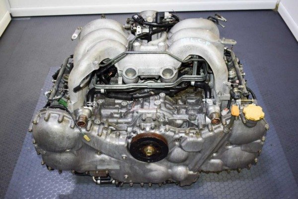 Used Flat Six Subaru Outback Lancaster Motor H6 EZ30 3.0L to fit 00-02 Subaru Legacy for sale.