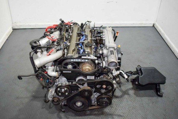Low Mileage JDM 92-99 Toyota Aristo 2JZ-GTE VVT-i Front Sump Engine with Automatic Transmission, MAF, Igniter, and Wiring Harness for sale.