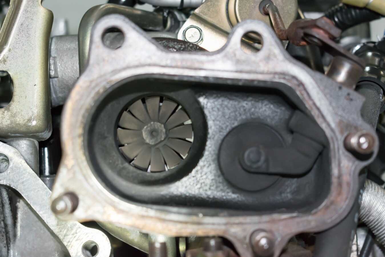 Clean Low Mileage JDM 02-05 Subaru Impreza WRX EJ205 Replacement Motor with AVCS, TGV, and TD04 Turbo for sale. - Image 7