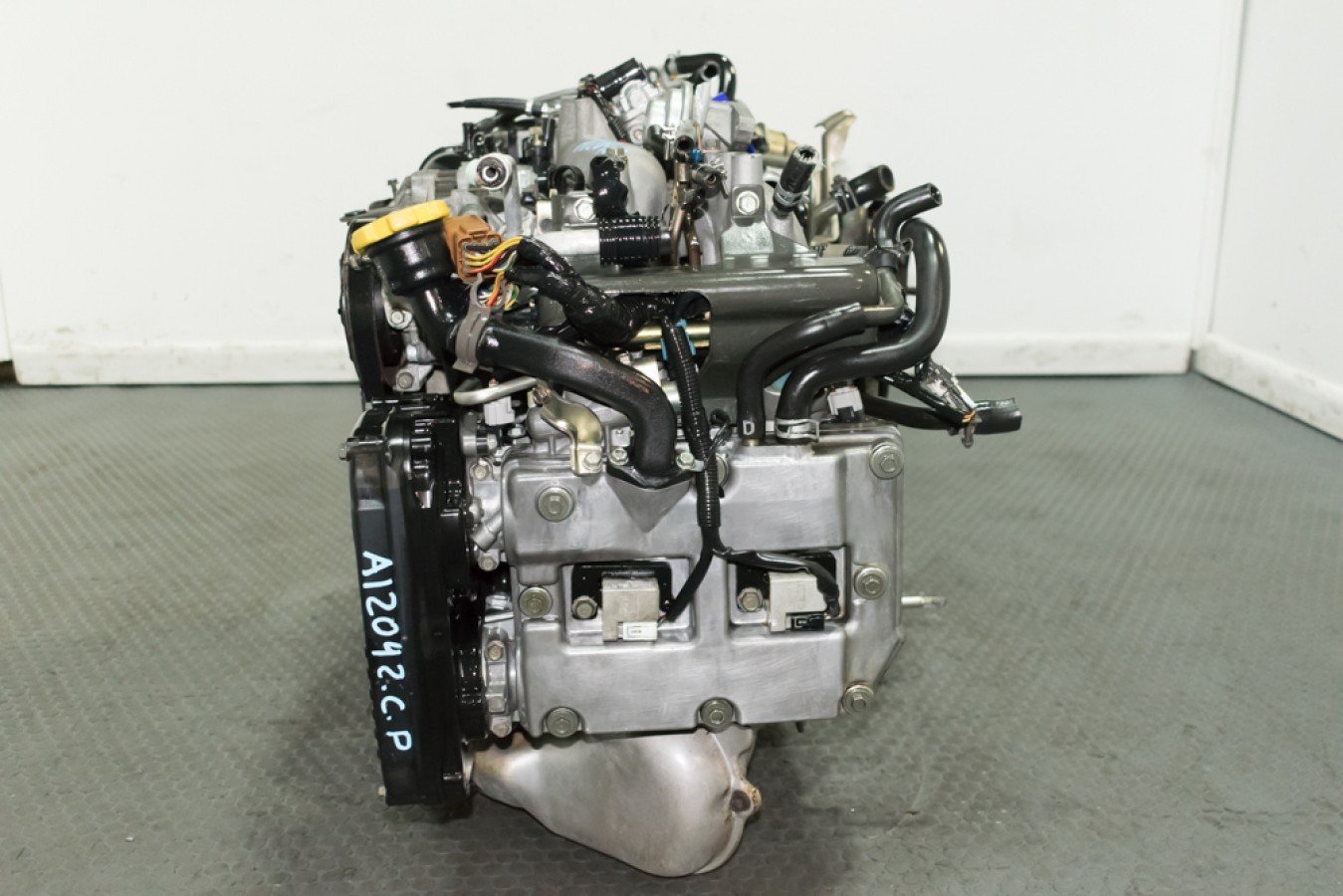 Clean Low Mileage JDM 02-05 Subaru Impreza WRX EJ205 Replacement Motor with AVCS, TGV, and TD04 Turbo for sale. - Image 6