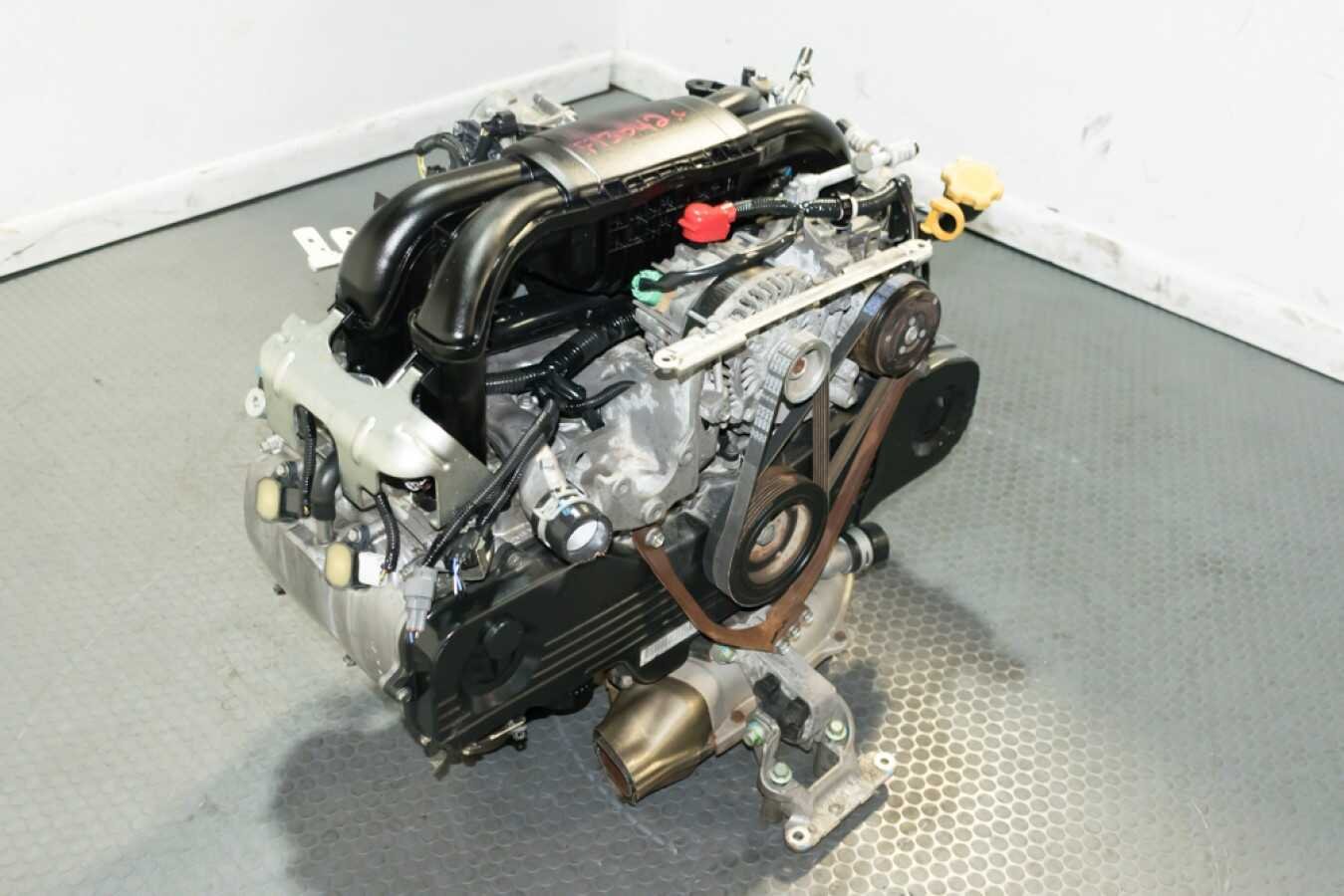 A Clean Used Subaru Forester Legacy Outback Replacement Long Block EJ253 AVLS Engine - Image 3