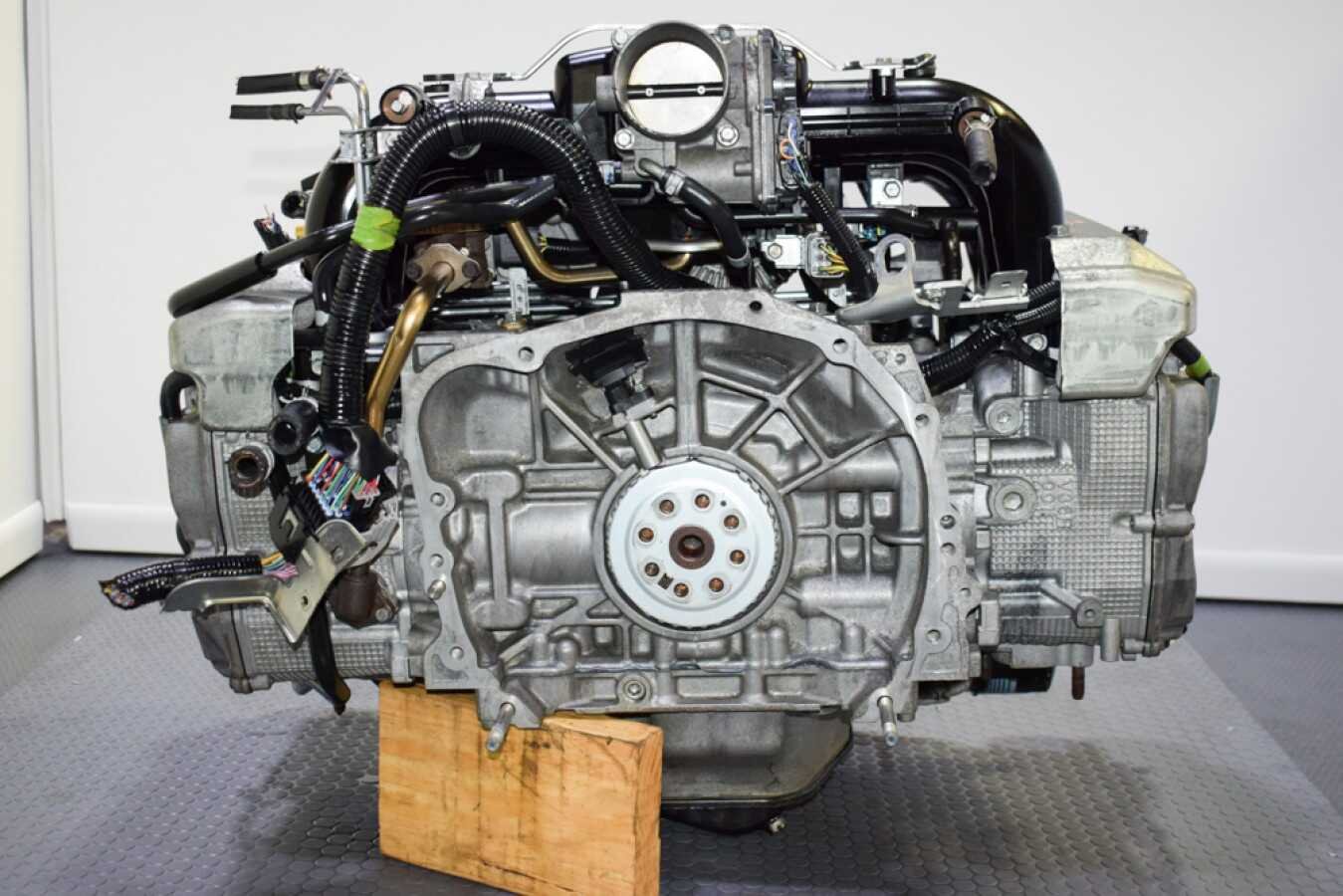 Used JDM Replacement Tribeca / Outback H6 3.6L EZ36R AVCS Non-Turbo Engine 2008-2014 - Image 7
