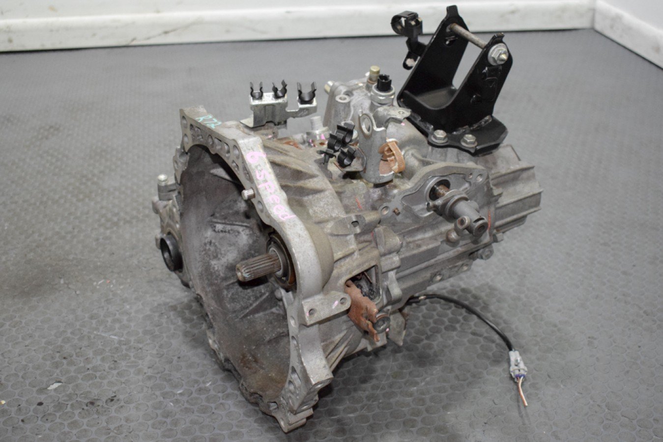 JDM 2000–2005 Toyota Celica GT-S C60 6-Speed Manual Transmission – 2ZZ-GE 1.8L - Image 9