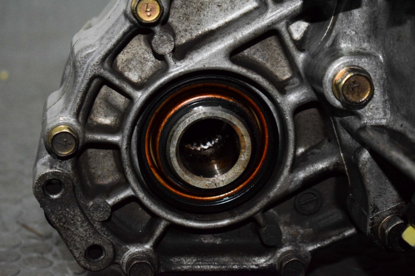 JDM 1989–1994 Nissan Skyline R32 GT-R FS5R30A 5-Speed AWD Manual Transmission – RB26DETT Push Type - Image 8