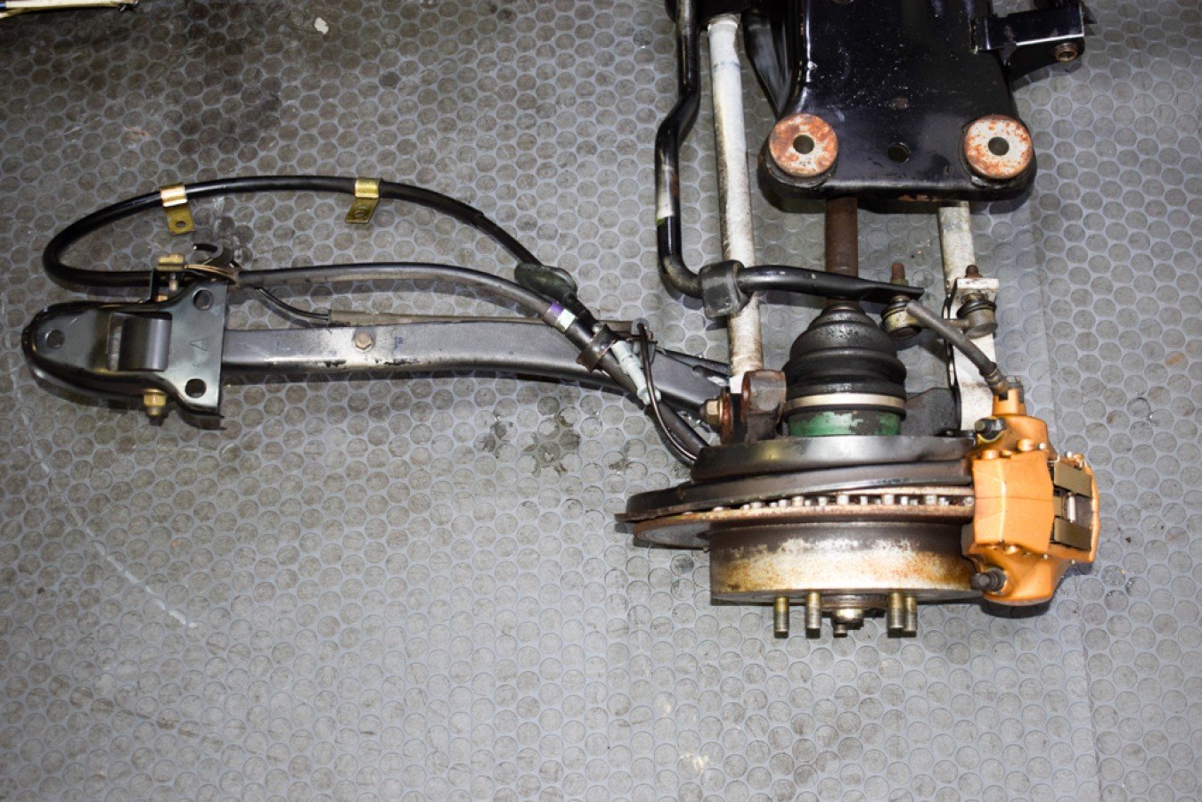 Used JDM Subaru Forester STI 6 Speed TY856WL4CC non DCCD Transmission Package with Brembo Calipers and R180 Differential For Sale. - Image 16
