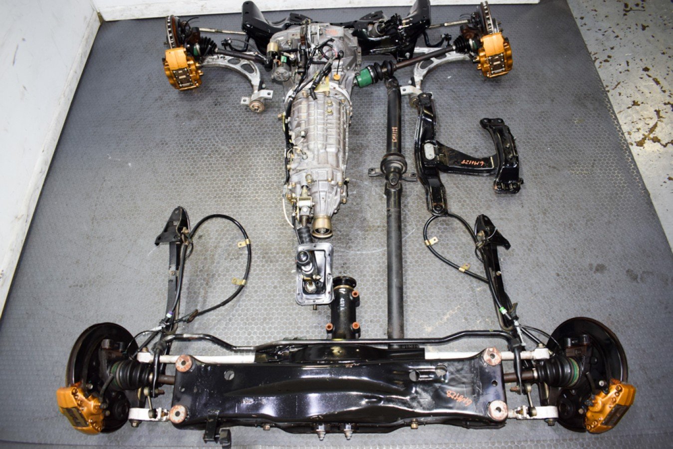 Used JDM Subaru Forester STI 6 Speed TY856WL4CC non DCCD Transmission Package with Brembo Calipers and R180 Differential For Sale. - Image 3