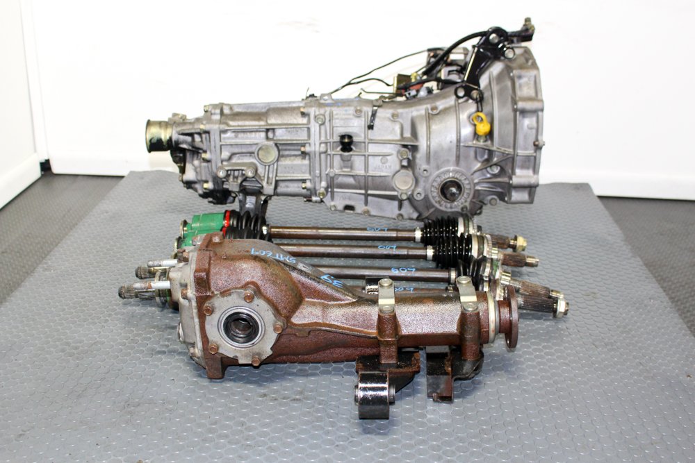 Used JDM Subaru Impreza Non Turbo, Legacy 5MT AWD Push Type 3.90 TY754VSBAA Transmission with VSS For Sale. - Image 2