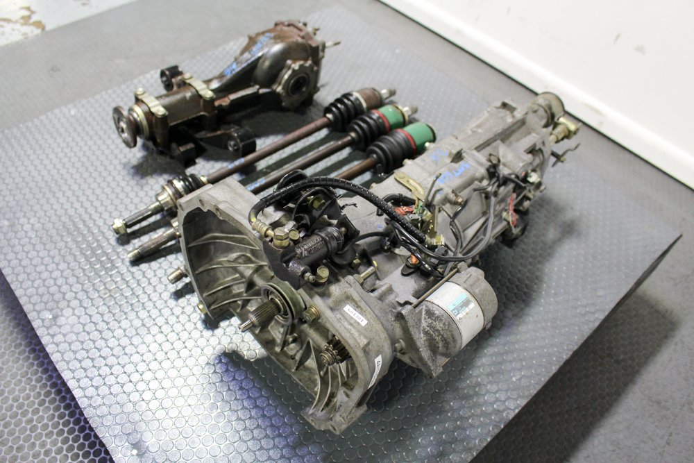 Used JDM Subaru Impreza Non Turbo, Legacy 5MT AWD Push Type 3.90 TY754VSBAA Transmission with VSS For Sale. - Image 14