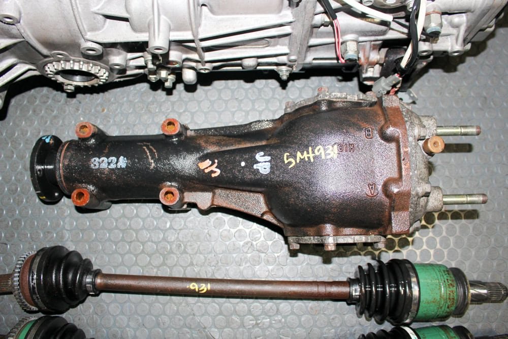 JDM 2008–2009 Subaru Legacy GT TY758V25AA 5-Speed Manual AWD Transmission + R160 4.44 Differential & Axles - Image 12