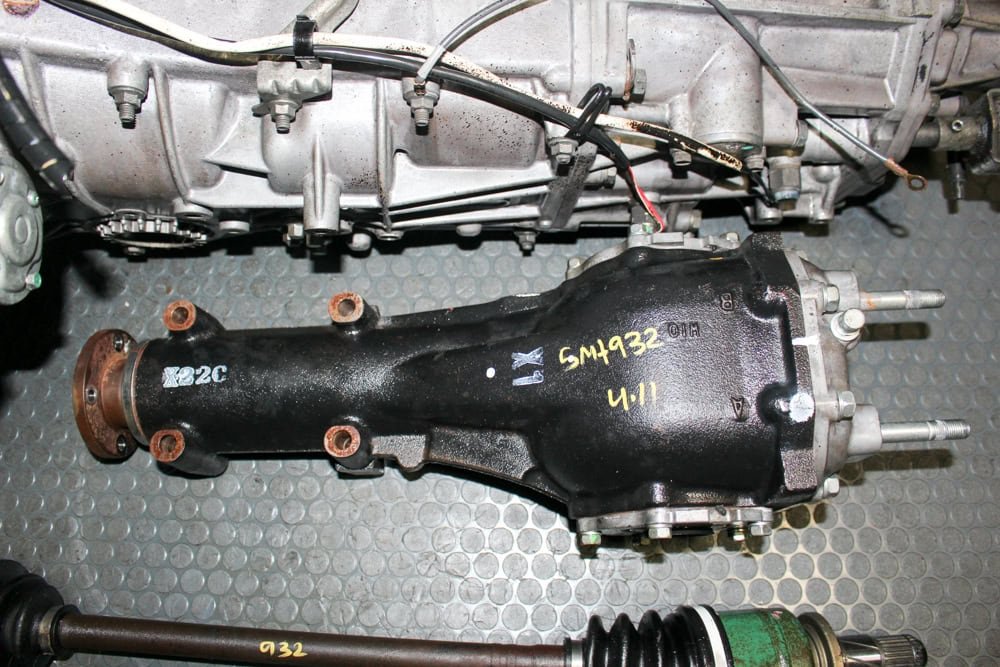 JDM 2008–2009 Subaru Legacy GT TY758V25AA 5-Speed Manual AWD Transmission + R160 4.44 Rear Differential & 4 Axles - Image 12