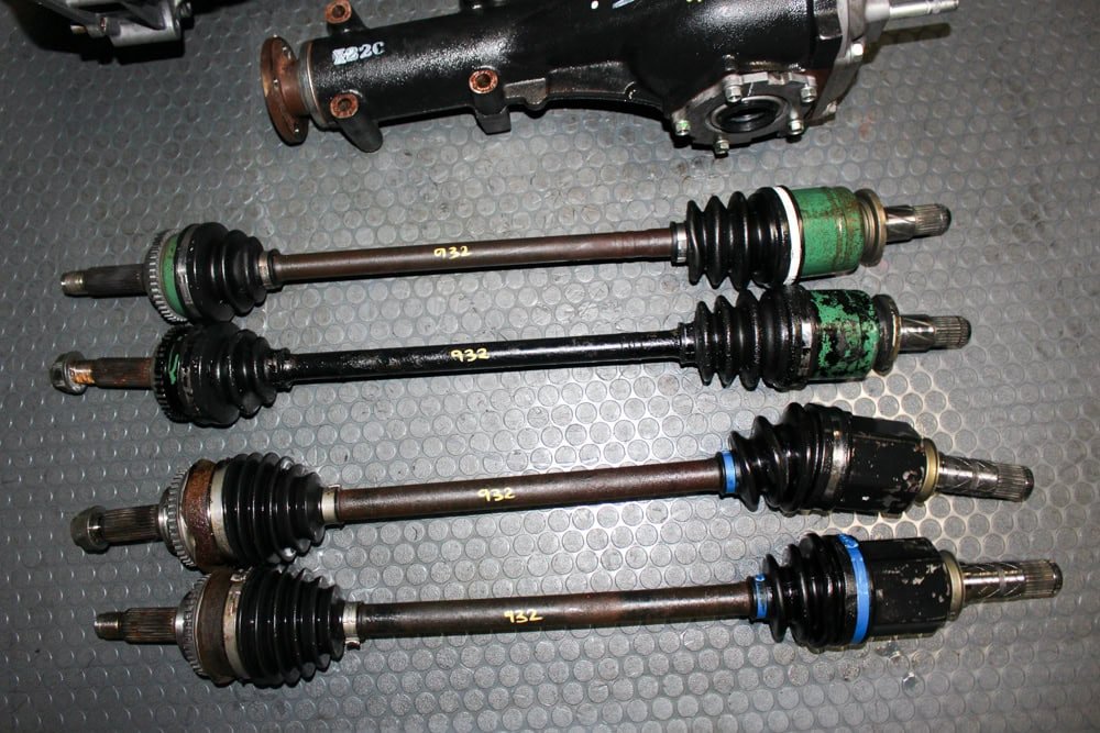 JDM 2008–2009 Subaru Legacy GT TY758V25AA 5-Speed Manual AWD Transmission + R160 4.44 Rear Differential & 4 Axles - Image 13