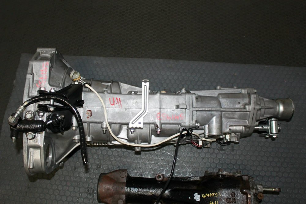 JDM 2008–2014 Subaru WRX TY758V25AA 5-Speed Manual AWD Transmission + R160 4.44 Differential & Axles - Image 5