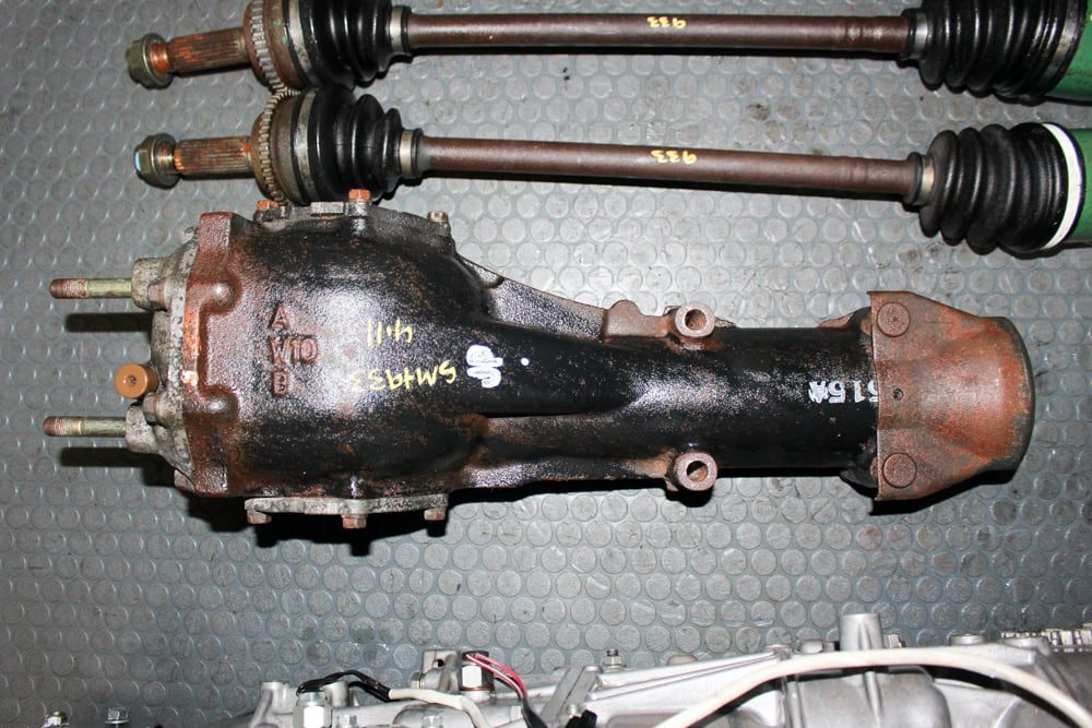JDM 2008–2014 Subaru WRX TY758V25AA 5-Speed Manual AWD Transmission + R160 4.44 Differential & Axles - Image 11